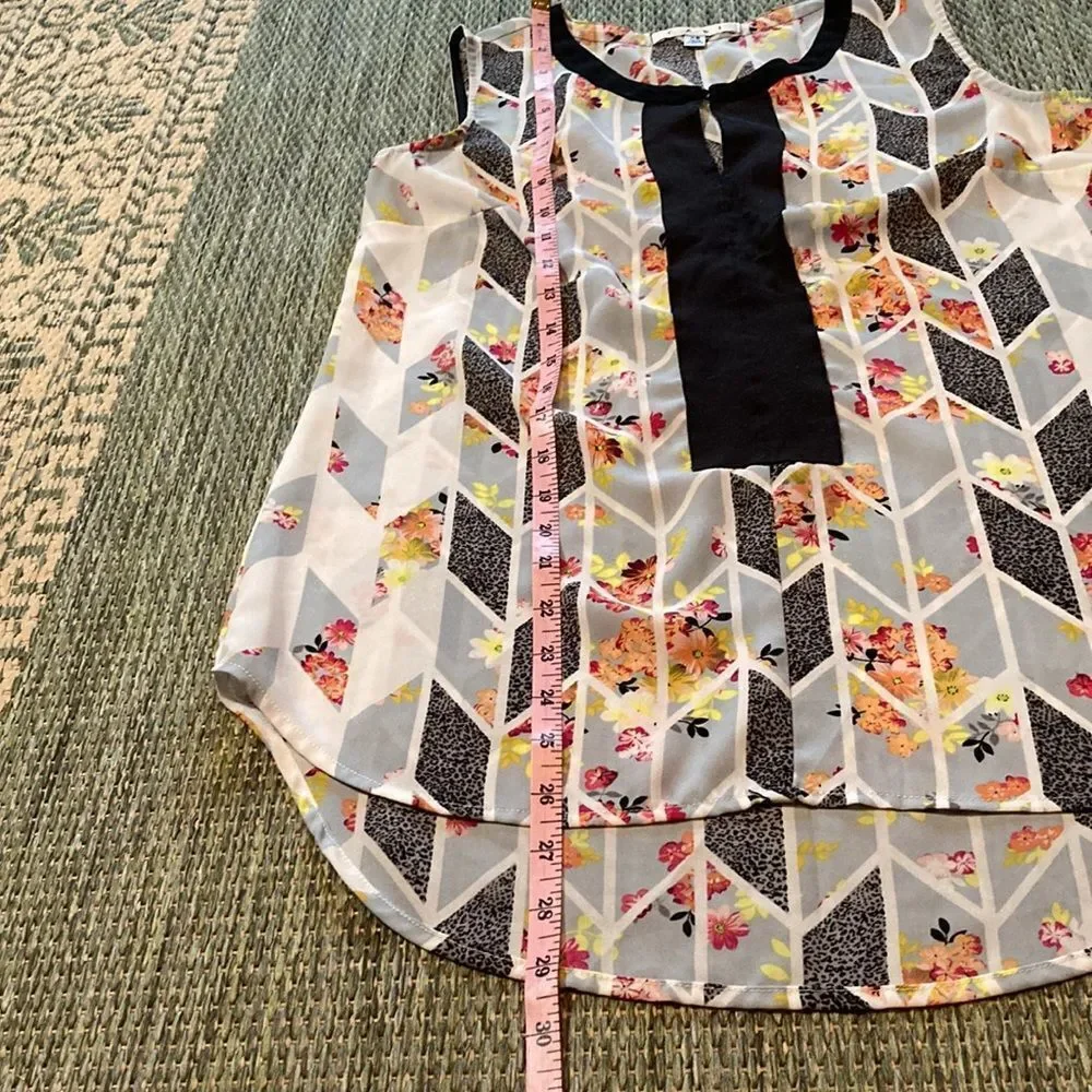 CAbi Sleeveless Floral Top With Black Trim - Picture 5 of 9